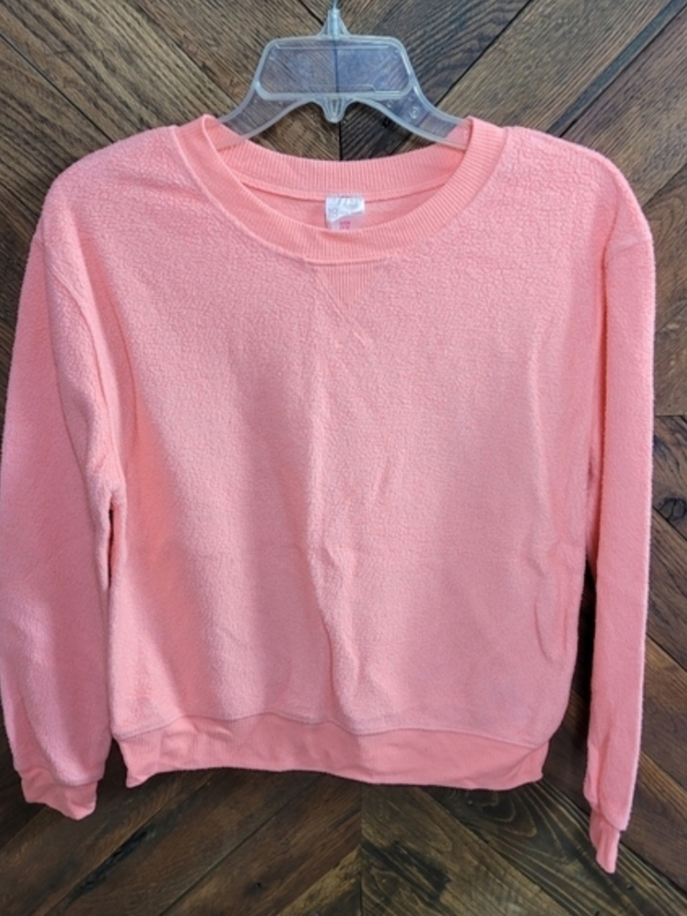 No Boundaries Coral Crewneck Sweatshirt Small